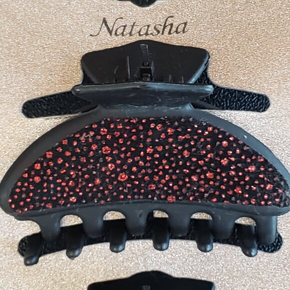 Natasha Set of 2 Claw Clips - Red Crystals & Silver Crystals -BRAND NEW ON CARD - Picture 2 of 3